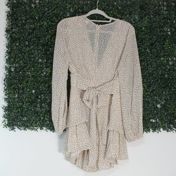 PRINCESS POLLY Women Beige STRING OF LOVE ROMPER Tie Zip Sheer V-Neck Size 10 - Picture 6 of 12